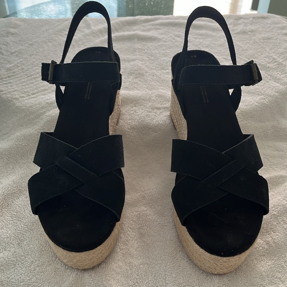 TOMS Willow Black Suede Wedge Sandal - like new - worn 3 times. Women’s 8M.